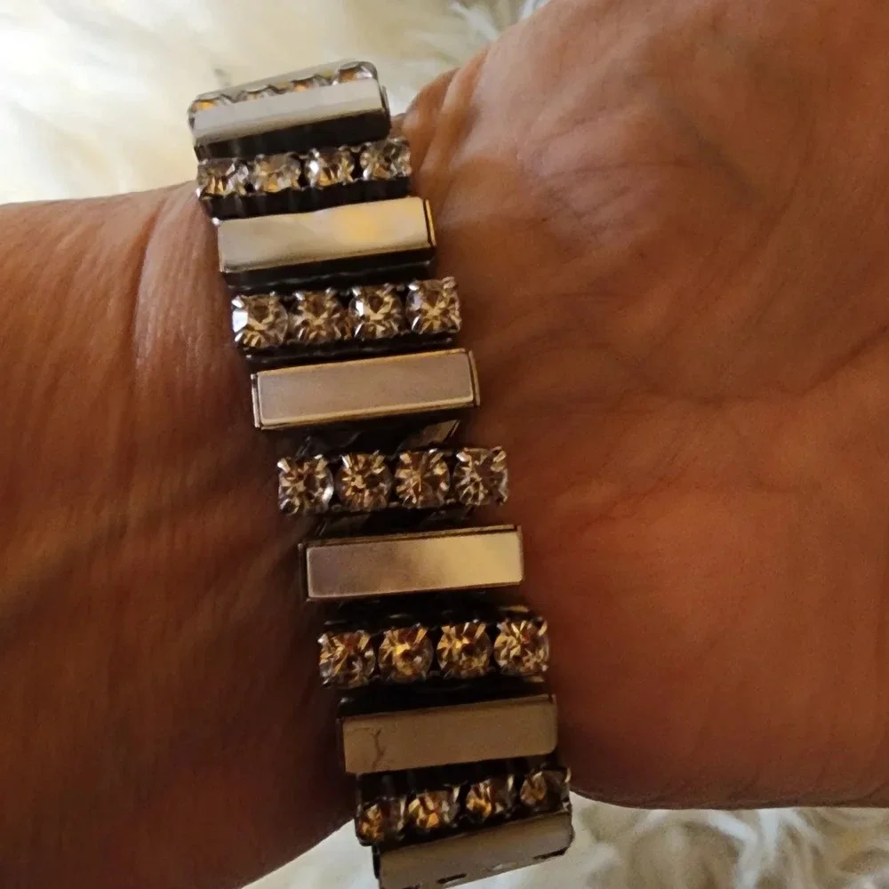 Vintage MOP and bling expansion‎ bracelet